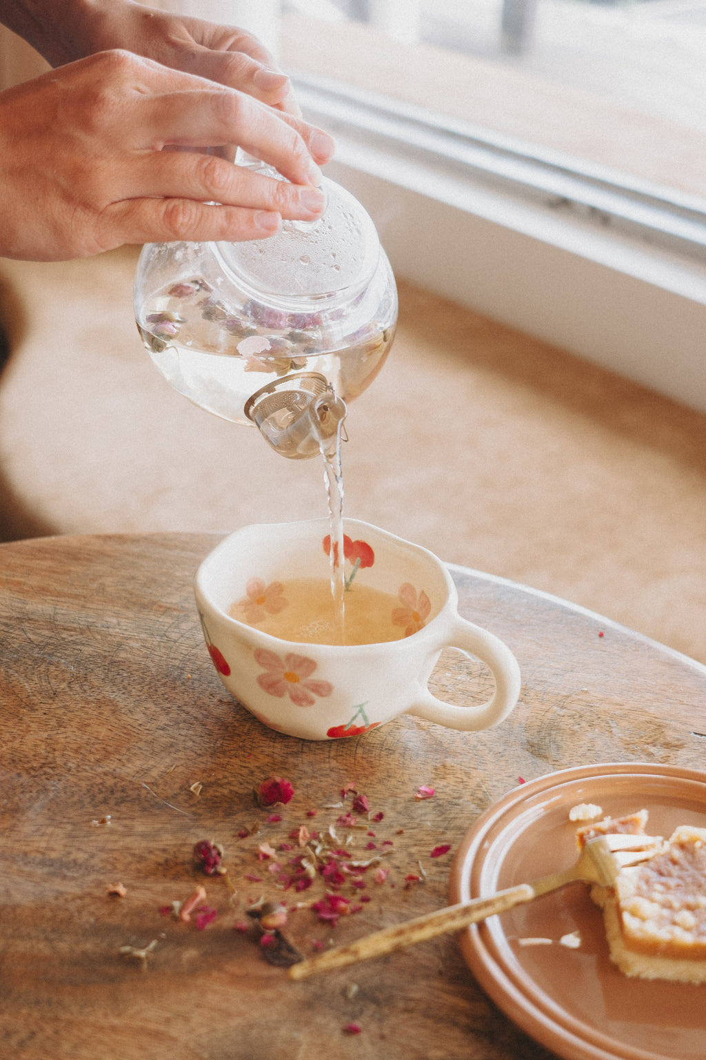 Floral Painted Ceramic Tea Cup